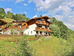 Comfortable Holiday Home