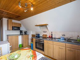 Cozy Apartment in Lichtenhain With Garden