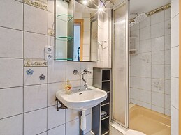 Cozy Apartment in Lichtenhain With Garden