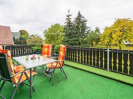 Cozy Apartment in Lichtenhain With Garden