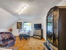 Cozy Apartment in Lichtenhain With Garden