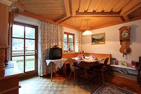 Serene Cottage in Neukirchen am Großvenediger near Ski Area