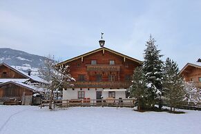 Serene Cottage in Neukirchen am Großvenediger near Ski Area