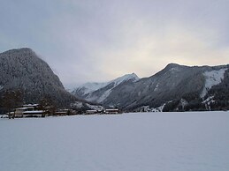 Serene Cottage in Neukirchen am Großvenediger near Ski Area