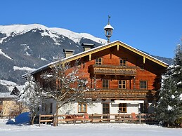 Serene Cottage in Neukirchen am Großvenediger near Ski Area