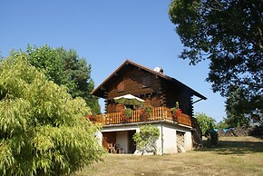 Spacious Chalet for 4 in Hommert