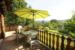 Spacious Chalet for 4 in Hommert