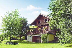 Spacious Chalet for 4 in Hommert