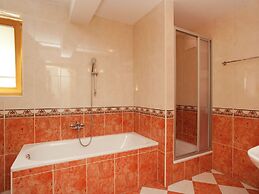 Apartment in Saalbach-hinterglemm With Sauna