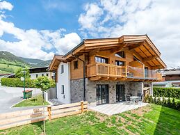 Sunny Holiday Home With Sauna in Piesendorf