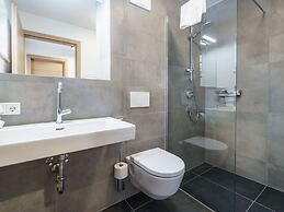 Sunny Holiday Home With Sauna in Piesendorf