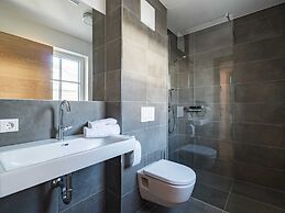 Sunny Holiday Home With Sauna in Piesendorf