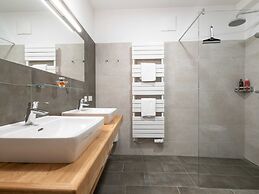 Luxury Chalet with Sauna near Ski Area in Salzburg