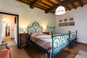 Holiday Home in Pistoia With Pool