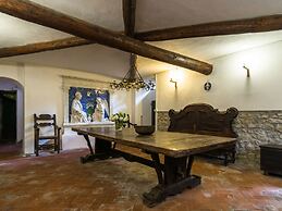 Holiday Home in Pistoia With Pool