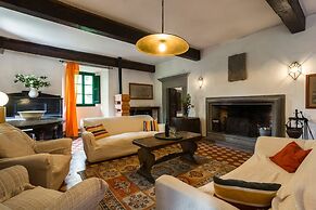 Holiday Home in Pistoia With Pool