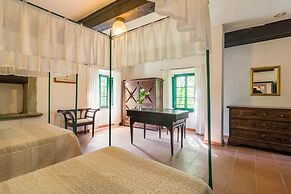 Holiday Home in Pistoia With Pool
