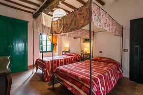 Holiday Home in Pistoia With Pool