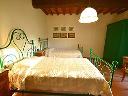 Holiday Home in Pistoia With Pool