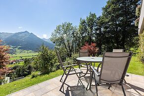 Sunlit Apartment near Ski Area in Walchen