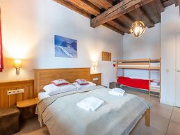 Heritage Chalet in Niedernsill near Ski Area