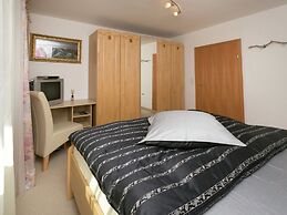 Apartment With Terrace in Aschau im Zillertal