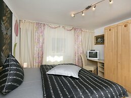 Apartment With Terrace in Aschau im Zillertal