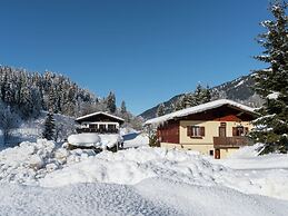 Spacious Holiday Home near Ski Area in Leogang