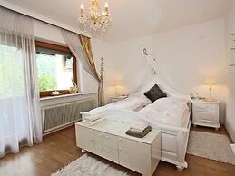 Spacious Apartment in Stumm