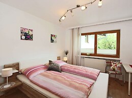 Spacious Apartment in Stumm