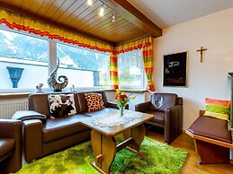 Cozy Holiday Home in Königsleiten near Ski Bus Stop