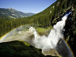 Large Luxury Chalet near Ski Area Zillerarena Königsleiten