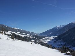 Large Luxury Chalet near Ski Area Zillerarena Königsleiten