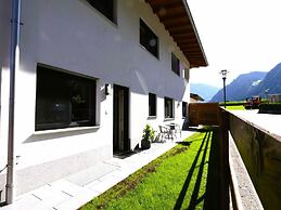 Apartment in Mayrhofen With Garden