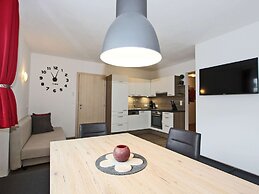 Apartment in Mayrhofen With Garden