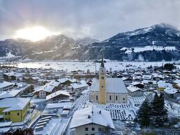 Spacious Apartment in Piesendorf near Ski Area