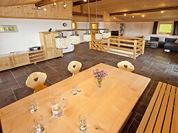 Gorgeous Chalet with Hot Tub in Tyrol