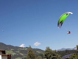 Gorgeous Chalet with Hot Tub in Tyrol