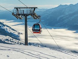 Premium Chalet With Sauna on a Sunny Slope