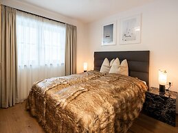 Premium Chalet With Sauna on a Sunny Slope