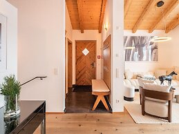 Premium Chalet With Sauna on a Sunny Slope