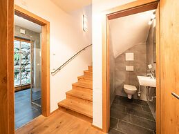 Premium Chalet With Sauna on a Sunny Slope