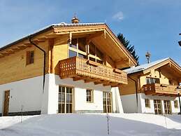 Premium Chalet With Sauna on a Sunny Slope