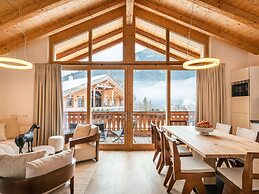 Premium Chalet With Sauna on a Sunny Slope