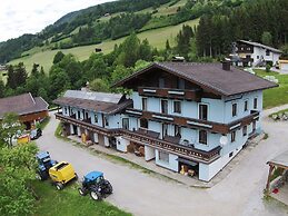 Lovely Apartment in Mittersill near Kitzbühel - Kirchberg