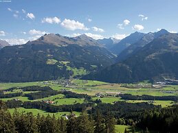 Lovely Apartment in Mittersill near Kitzbühel - Kirchberg