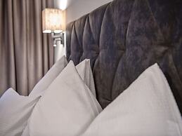 Modern Farm House in Schwendau Balcony