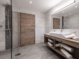 Modern Farm House in Schwendau Balcony