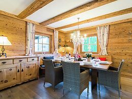 Charming Chalet in Ellmau Near Skiwelt Ski Area