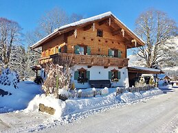 Chalet in Ellmau Near Ski Slopes